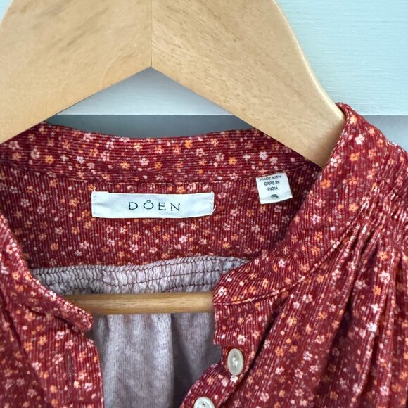 Doen O’Keeffe Top in Burgundy California Wildflower - Picture 5 of 6